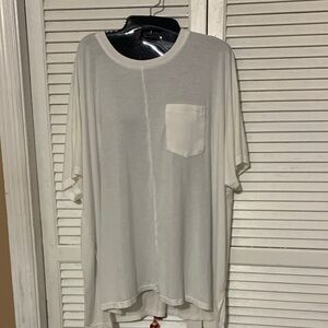 Women's Relaxed Short Sleeve Pocket Tee - White